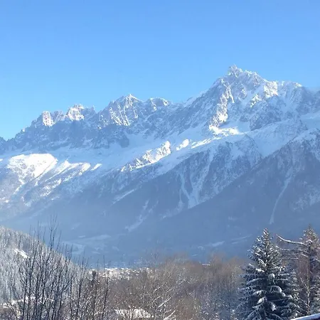 Les Cimes Du Montblanc Chalet